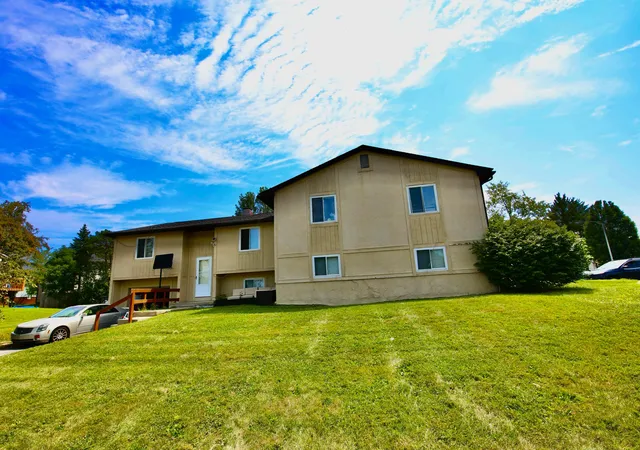 1st image of 6394 Birchview Dr N, Reynoldsburg, OH 43068 | MLS# 226021745
