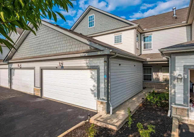 Homes for sale in Lewis Center, OH | 5915 Blackbird Wy, Lewis Center, OH 43035 | MLS# 226021736