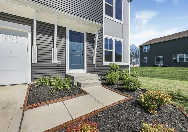 Homes for sale in Pataskala, OH | 224 Leatherleaf Wy, Pataskala, OH 43062 | MLS# 226021753