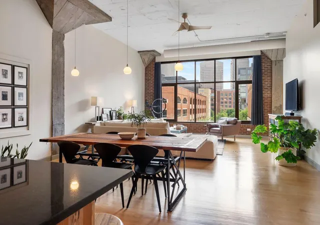 2nd image of 300 W Spring St #410, Columbus, OH 43215 | MLS# 226021929