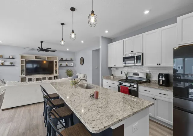 2nd image of 1059 Honeycomb Ln, Grove City, OH 43123 | MLS# 226021805