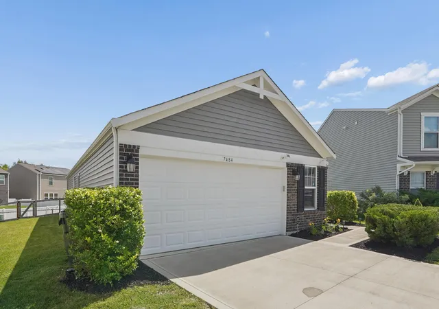 Homes for sale in Canal Winchester, OH | 7484 Sugarbark Ct, Canal Winchester, OH 43110 | MLS# 226021906