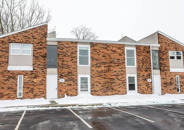 Homes for sale in London, OH | 251-253 W High St, London, OH 43140 | MLS# 226021797
