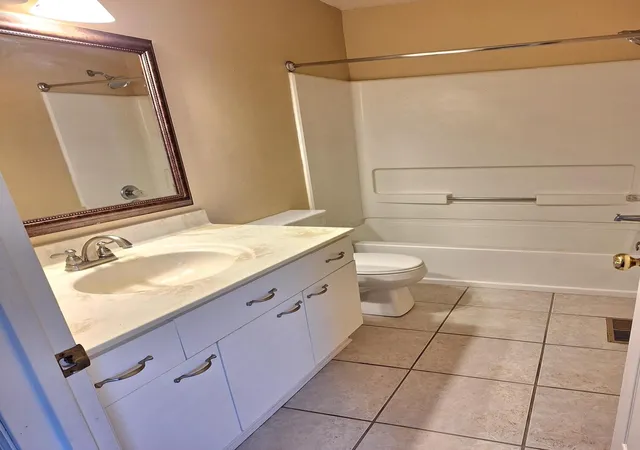 Photo 12 of Condo for sale at 18 W Russell St, Columbus, OH 43215 | MLS# 226021857 | Listing updated on 2026-07-29