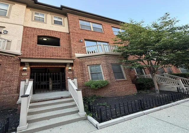 Photo 1 of Condo for sale at 18 W Russell St, Columbus, OH 43215 | MLS# 226021857 | Listing updated on 2026-07-29
