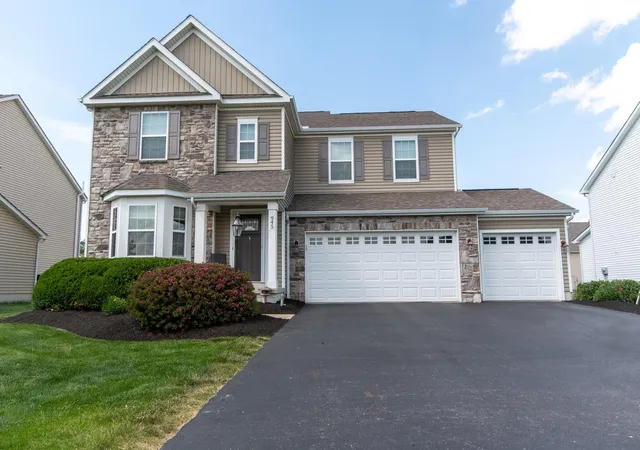 Photo 1 of Single family home for sale at 945 Farmington Ln, Delaware, OH 43015 | MLS# 226022108 | Listing updated on 2026-08-31