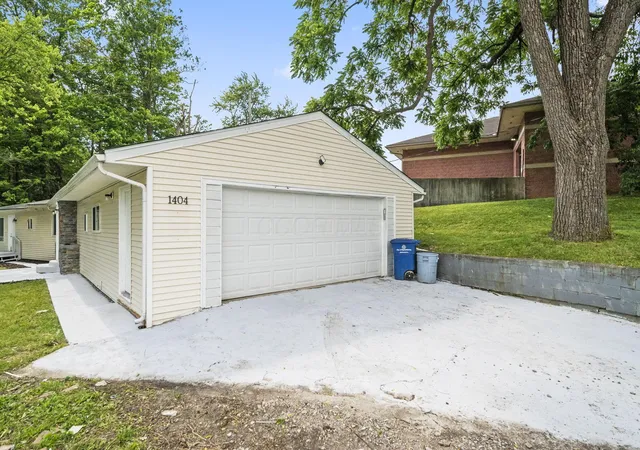 Homes for sale in Reynoldsburg, OH | 1404 Waggoner Rd, Reynoldsburg, OH 43068 | MLS# 226021835