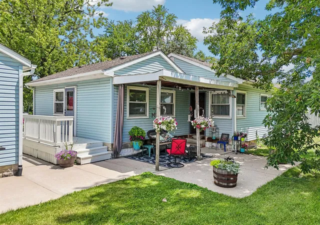 Homes for sale in Marysville, OH | 733 W 3rd St, Marysville, OH 43040 | MLS# 226022738
