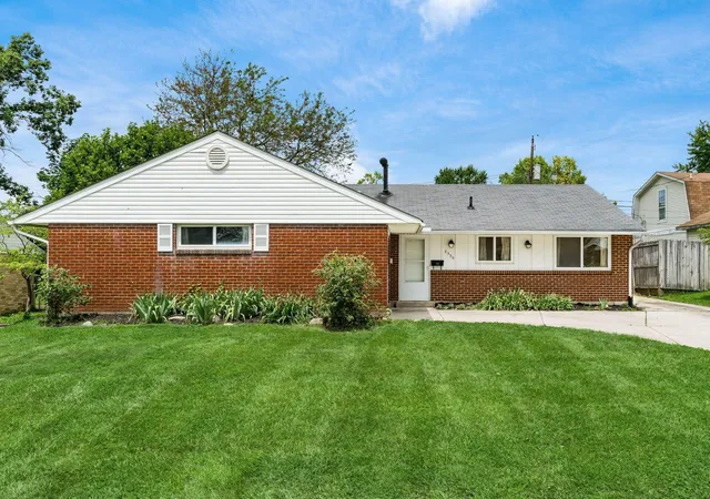 1st image of 6330 Brauning Dr, Reynoldsburg, OH 43068 | MLS# 226022081