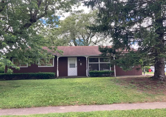 Homes for sale in London, OH | 61 Arlington Ave, London, OH 43140 | MLS# 226021891