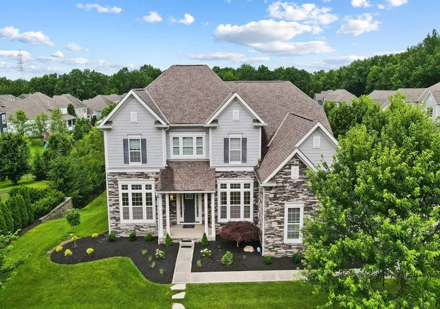Homes for sale in New Albany, OH | 2905 Highland Woods Blvd, New Albany, OH 43054 | MLS# 226022098