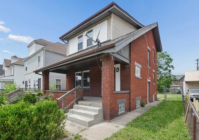 Photo 2 of Single family home for sale at 746 Sullivant Ave, Columbus, OH 43222 | MLS# 226021923 | Listing updated on 2026-07-29
