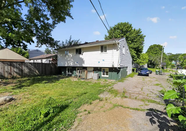 Homes for sale in Columbus, OH | 923 Wedgewood Dr, Columbus, OH 43228 | MLS# 226023009
