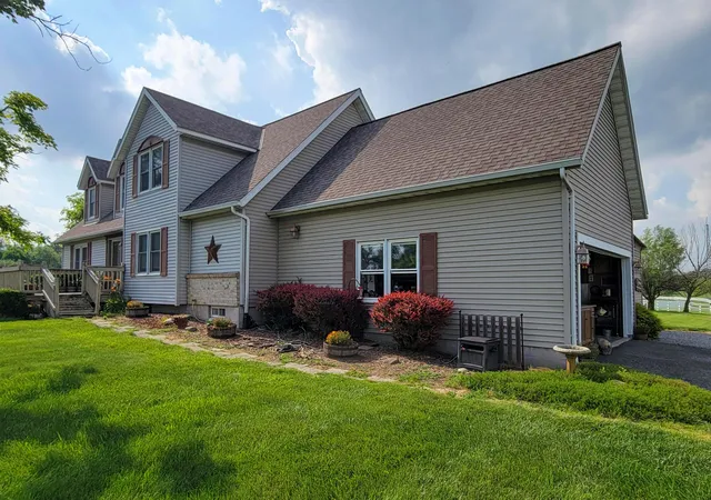 Homes for sale in London, OH | 4610 Big Plain Circleville Rd, London, OH 43140 | MLS# 226021941