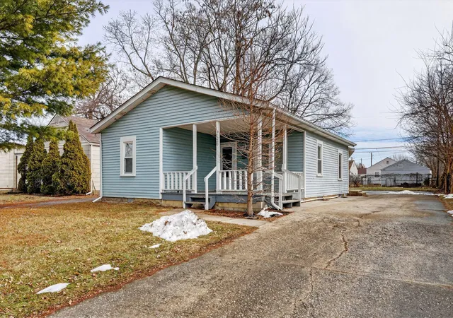 Homes for sale in Columbus, OH | 2520 Atwood Ter, Columbus, OH 43211 | MLS# 226023231