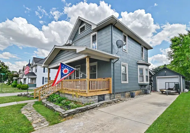 Homes for sale in Bucyrus, OH | 421 W Oakwood Ave, Bucyrus, OH 44820 | MLS# 226022023
