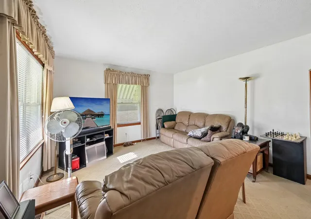 Homes for sale in Columbus, OH | 1545 Fairwood Ave, Columbus, OH 43206 | MLS# 226022659