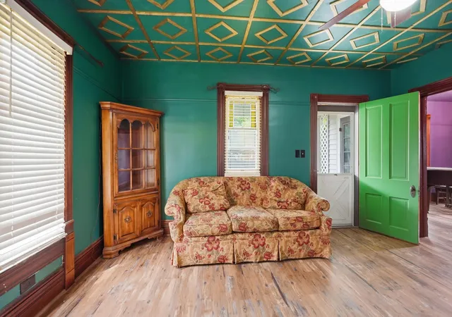 3rd image of 519 W Main St, Ashland, OH 44805 | MLS# 226022368