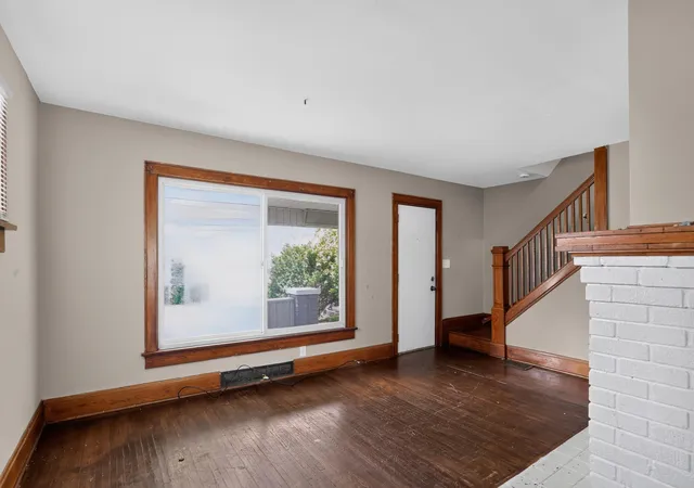Homes for sale in Columbus, OH | 1627 Manchester Ave, Columbus, OH 43211 | MLS# 226023239