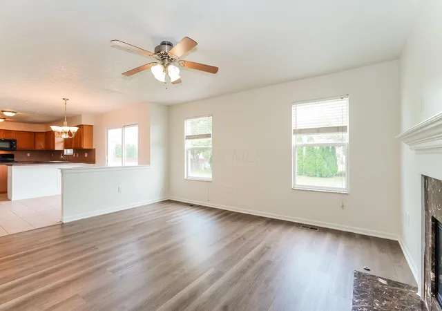 3rd image of 4284 Promenade Ave, Grove City, OH 43123 | MLS# 226026053