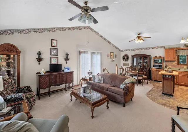Homes for sale in Gambier, OH | 23526 Caves Rd, Gambier, OH 43022 | MLS# 226021983