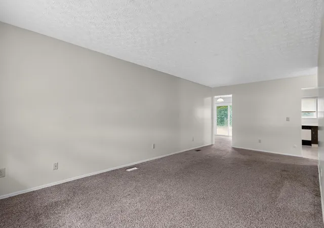 Photo 3 of Sale Pending at 14 Kanpur Pl, Westerville, OH 43081 | MLS# 226023011 | Listing updated on 2026-09-16