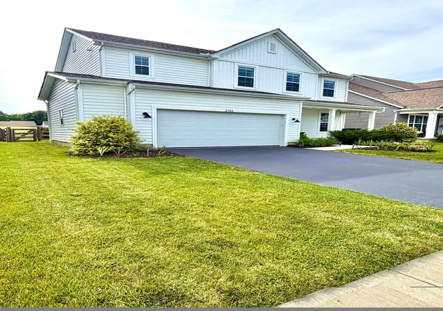 Homes for sale in Blacklick, OH | 2761 Newbern Dr E, Blacklick, OH 43004 | MLS# 226022019