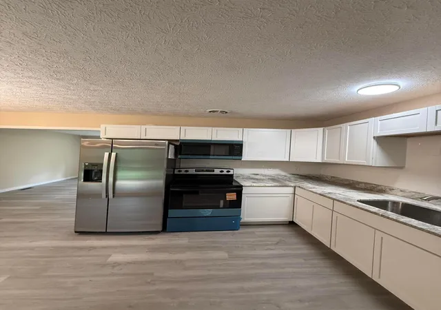 Photo 3 of Single family home for sale at 4475 Ellery Dr, Columbus, OH 43227 | MLS# 226022078 | Listing updated on 2026-07-29