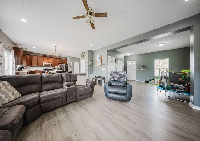 Photo 3 of Single family home for sale at 300 Magosa Dr, Mount Sterling, OH 43143 | MLS# 226022049 | Listing updated on 2026-07-29