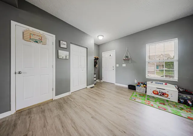 Photo 4 of Single family home for sale at 300 Magosa Dr, Mount Sterling, OH 43143 | MLS# 226022049 | Listing updated on 2026-07-29
