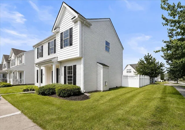 Homes for sale in Blacklick, OH | 1091 Eberton Ave, Blacklick, OH 43004 | MLS# 226023511