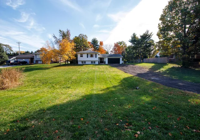 2nd image of 3548 S Hamilton Rd, Columbus, OH 43232 | MLS# 226022088