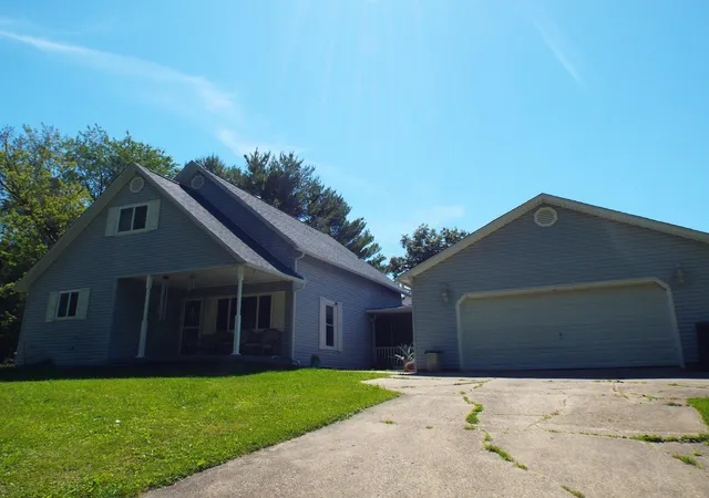 Homes for sale in Vinton, OH | 2964 Tick Ridge Rd, Vinton, OH 45686 | MLS# 226022158