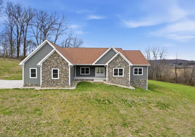 1st image of 3597 Country Club Rd Sw, Lancaster, OH 43130 | MLS# 226022249