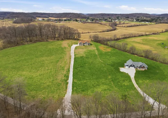 2nd image of 3597 Country Club Rd Sw, Lancaster, OH 43130 | MLS# 226022249