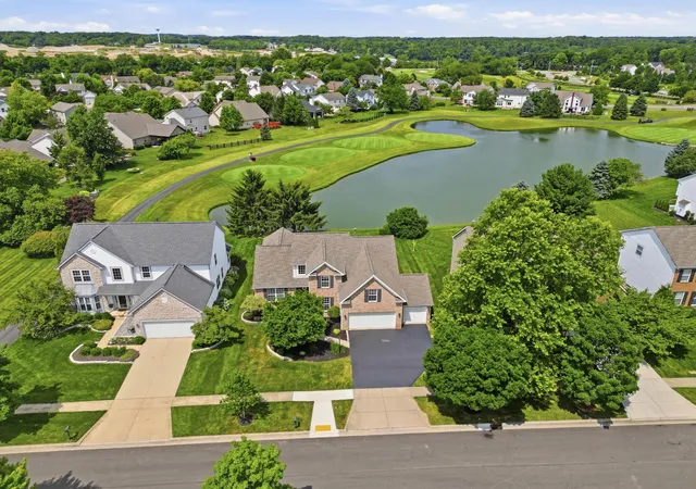 Homes for sale in Powell, OH | 8164 Glenmore Dr, Powell, OH 43065 | MLS# 226023772