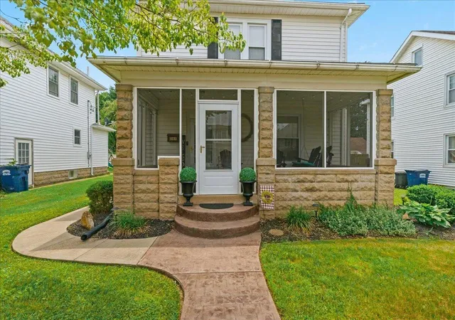 Homes for sale in Newark, OH | 247 Rugg Ave, Newark, OH 43055 | MLS# 226022670