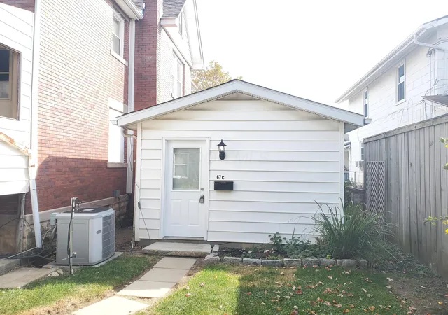 Homes for sale in London, OH | 67 E High St, London, OH 43140 | MLS# 226022130