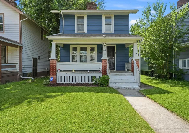 Photo 1 of Single family home for sale at 615 Larcomb Ave, Columbus, OH 43223 | MLS# 226022200 | Listing updated on 2026-10-12