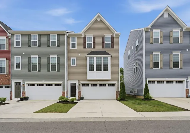 Homes for sale in Reynoldsburg, OH | 6831 Henley Dr, Reynoldsburg, OH 43068 | MLS# 226022181
