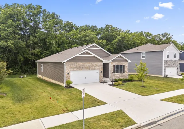 Photo 2 of Sale Pending at 573 Penwell Dr, Delaware, OH 43015 | MLS# 226022616 | Listing updated on 2026-09-10