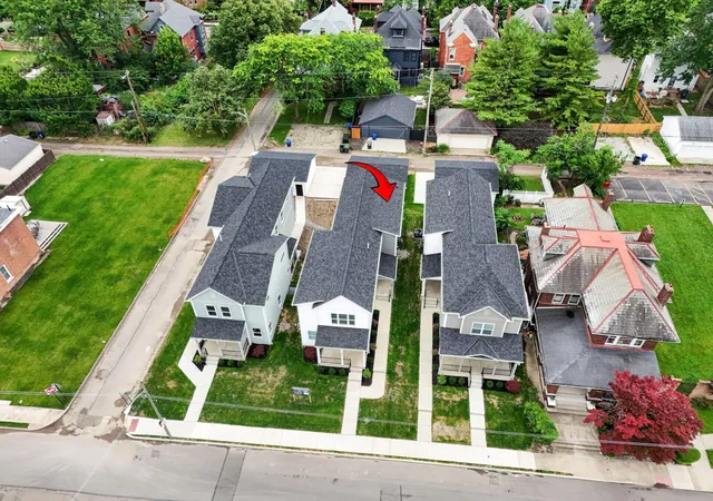 Photo 1 of Condo for sale at 977 Oak St, Columbus, OH 43205 | MLS# 226022196 | Listing updated on 2026-09-04