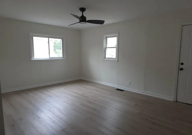 Photo 2 of Single family home for sale at 2404 Bancroft St, Columbus, OH 43211 | MLS# 226022326 | Listing updated on 2026-09-21