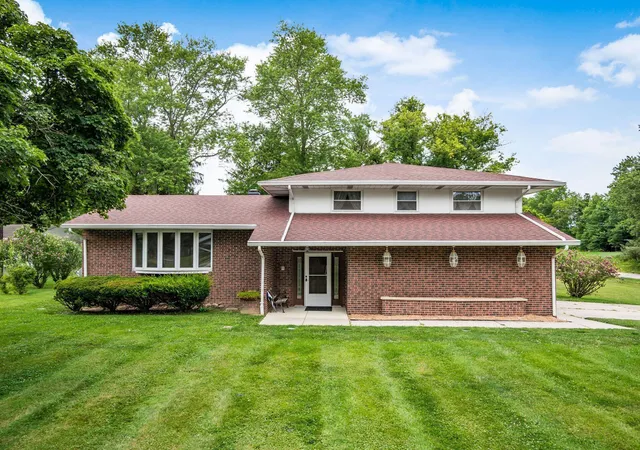 1st image of 159 Pickway St, Delaware, OH 43015 | MLS# 226028837