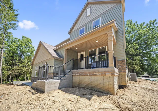 Photo 3 of Sale Pending at 1800 Whispering Pines Ln, Bellefontaine, OH 43311 | MLS# 226022588 | Listing updated on 2026-09-04
