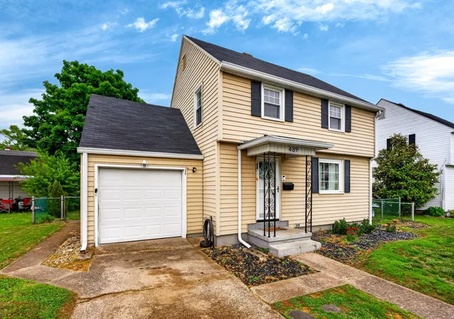 Homes for sale in Chillicothe, OH | 489 Caroline Dr, Chillicothe, OH 45601 | MLS# 226022237