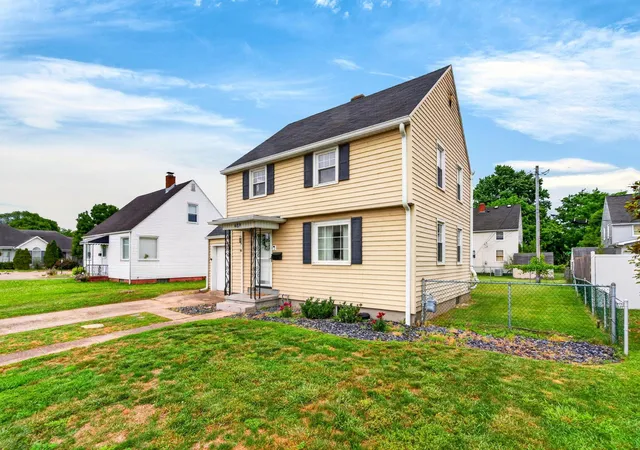Homes for sale in Chillicothe, OH | 489 Caroline Dr, Chillicothe, OH 45601 | MLS# 226022237