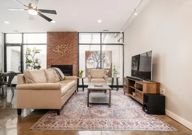 Photo 2 of Condo for sale at 742 N Pearl St, Columbus, OH 43215 | MLS# 226025543 | Listing updated on 2026-09-18