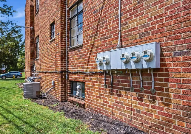Homes for sale in Columbus, OH | 1756 Wyandotte Rd, Columbus, OH 43212 | MLS# 226024495