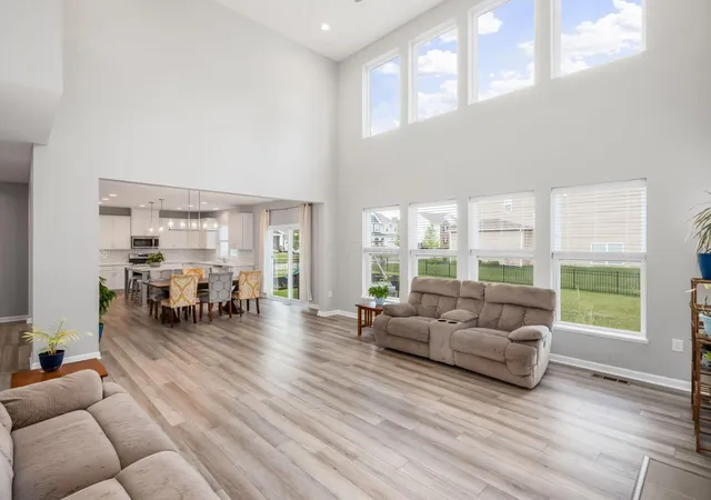 5th image of 8836 Glacier Pointe Dr, Plain City, OH 43064 | MLS# 226022306